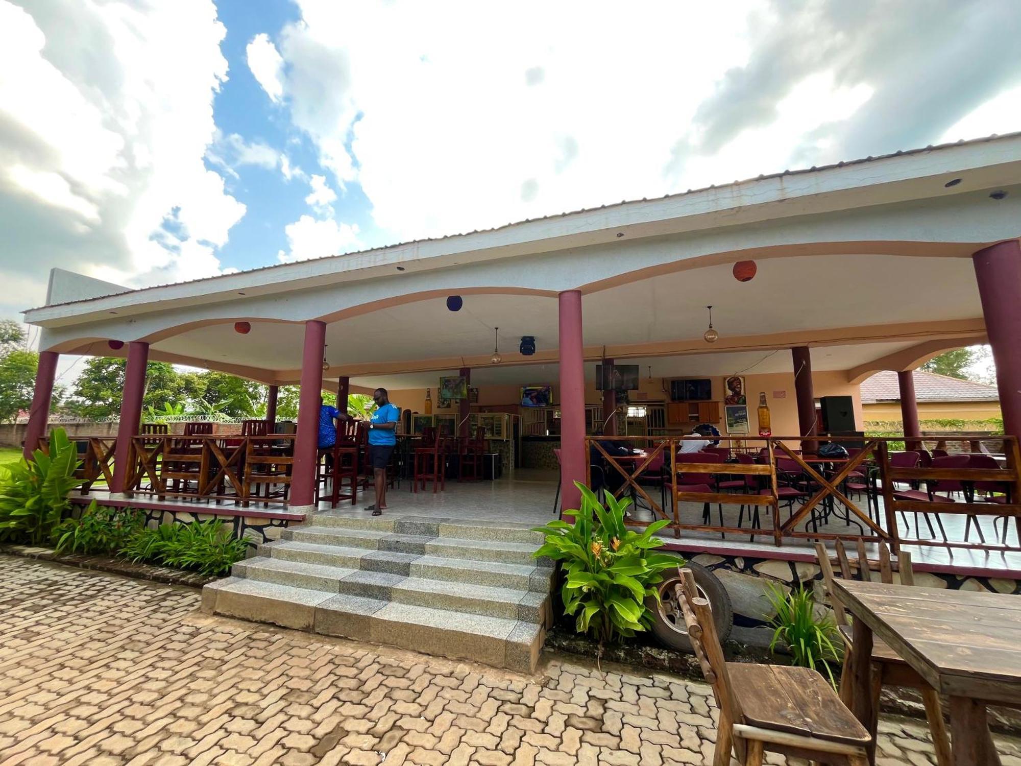 Lavic Country Resort Adjumani Exterior photo